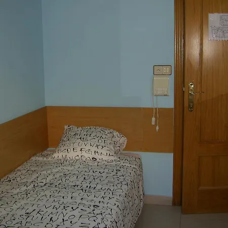 Penzion Residencia De Estudiantes Osca *