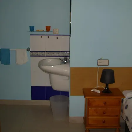 Residencia De Estudiantes Osca Gæstehus *