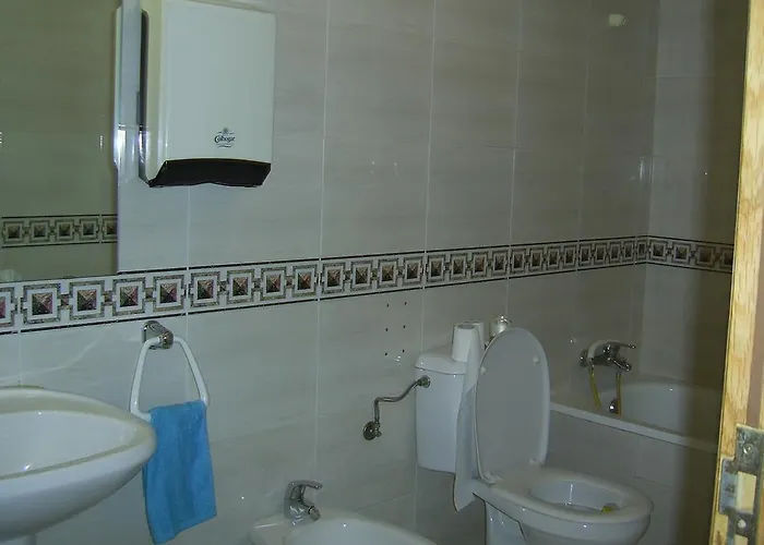 Pensionat Residencia De Estudiantes Osca